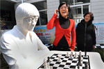 Chinese Championship 2012 – Two teens lead