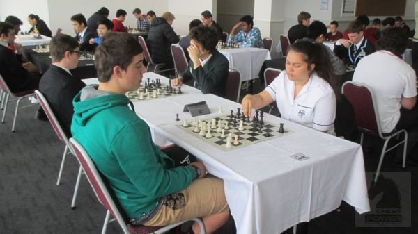 Dejan Jones [left] (Te Puke High) takes no chances with a solid setup against Frances Rose-Ross [right] (Hauraki Plains College)